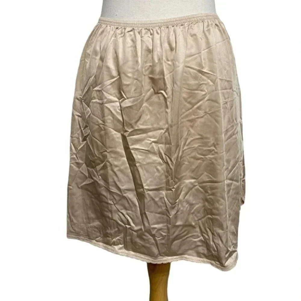 Y2K Vanity Fair Half Slip Size 18 L/42 Beige Lace Trim Anti-Static Nylon 11-760